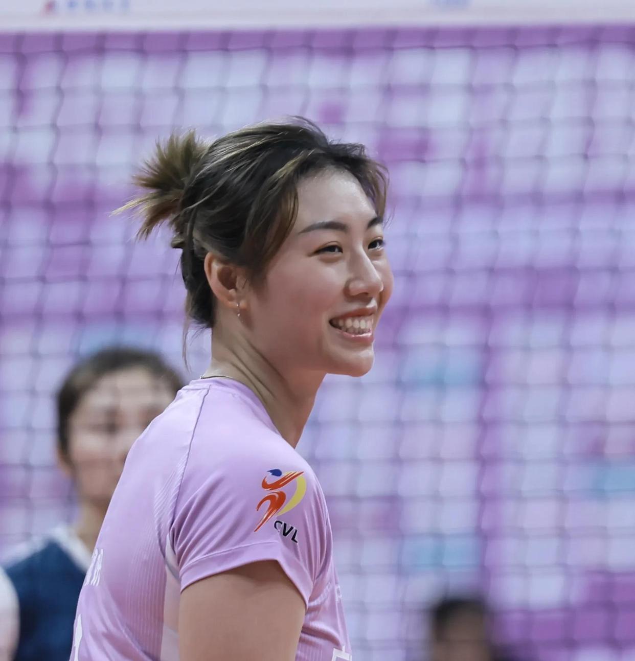 ac米兰中文官网-桂林女足球员获得最佳技术奖：技惊四座的简单介绍